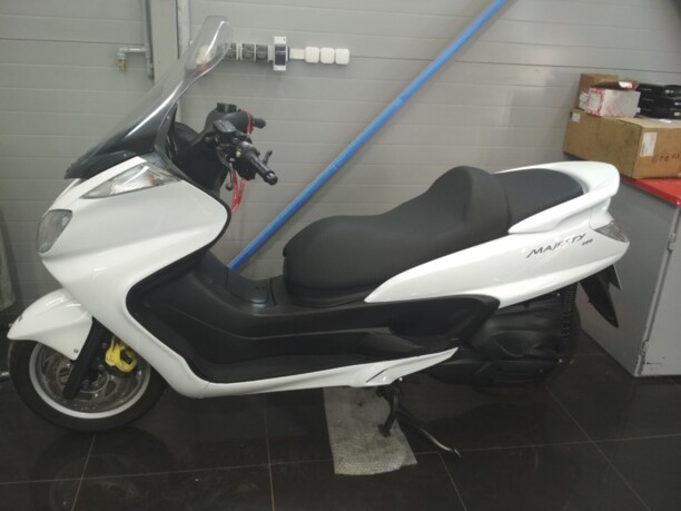 Yamaha Majesty, 2004 г.