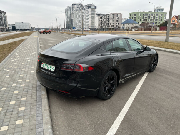 Tesla Model S I · Рестайлинг, 2017 г.