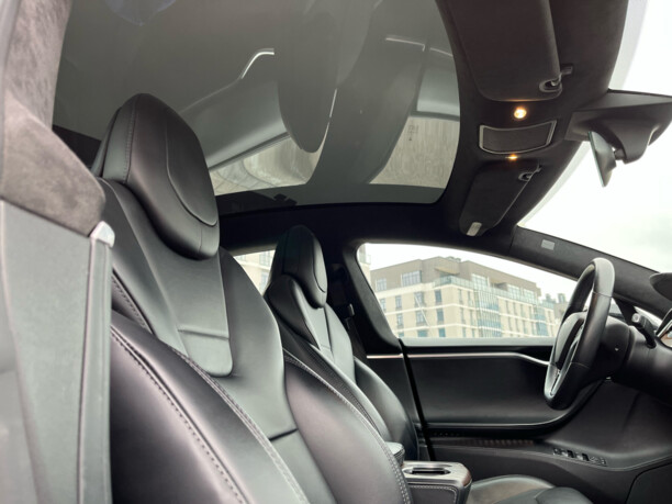 Tesla Model S I · Рестайлинг, 2017 г.