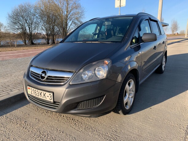 Opel Zafira B · Рестайлинг, 7 мест, 2011 г.