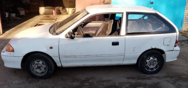 Suzuki Swift II · Рестайлинг, 2000 г.