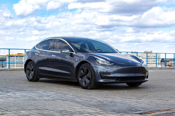 Tesla Model 3, 2019 г.