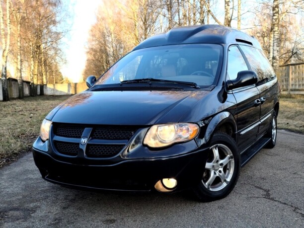 Dodge Grand Caravan IV, 7 мест, 2001 г.