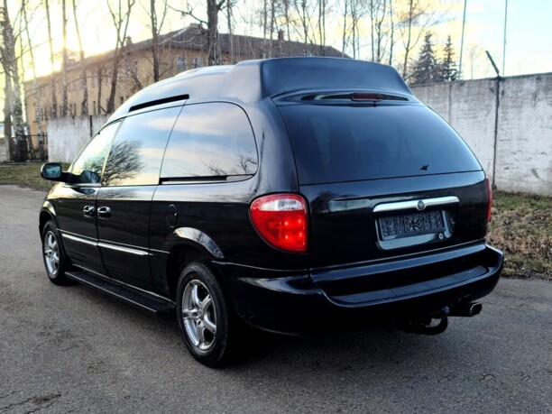 Dodge Grand Caravan IV, 7 мест, 2001 г.