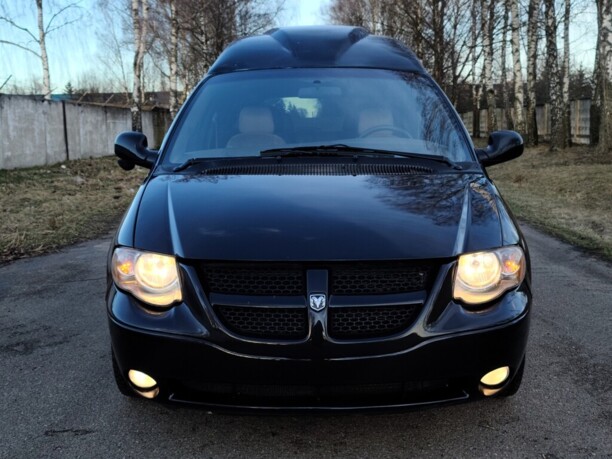 Dodge Grand Caravan IV, 7 мест, 2001 г.