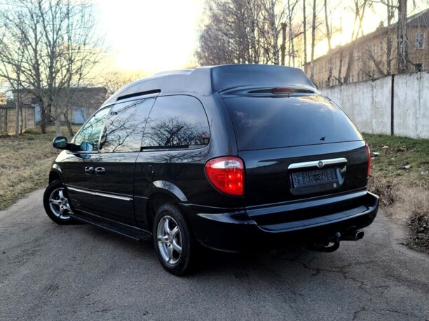 Dodge Grand Caravan IV, 7 мест, 2001 г.
