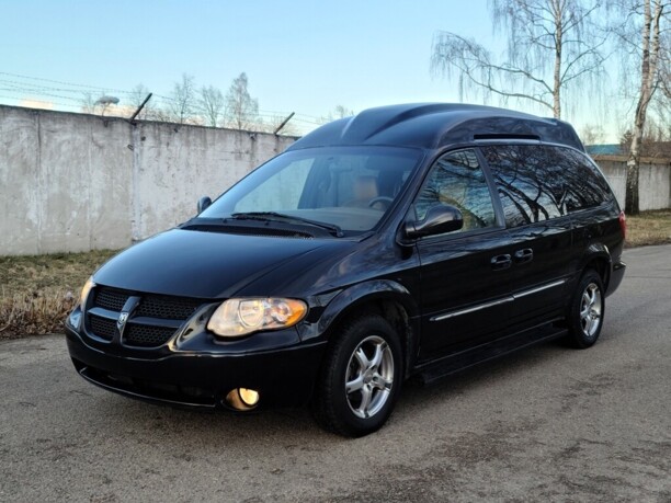 Dodge Grand Caravan IV, 7 мест, 2001 г.