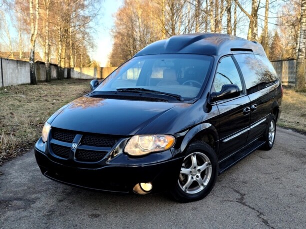 Dodge Grand Caravan IV, 7 мест, 2001 г.