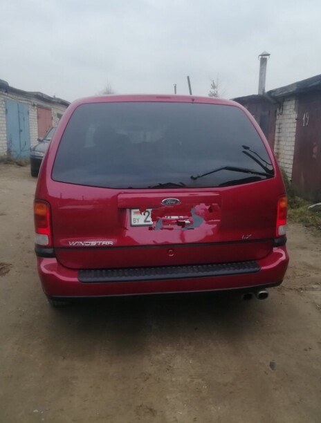 Ford Windstar II, 7 мест, 2000 г.