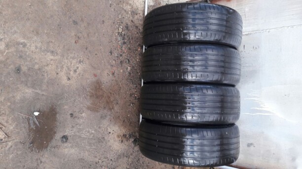 Легковые шины Hankook 235/55 R17 4 шт.