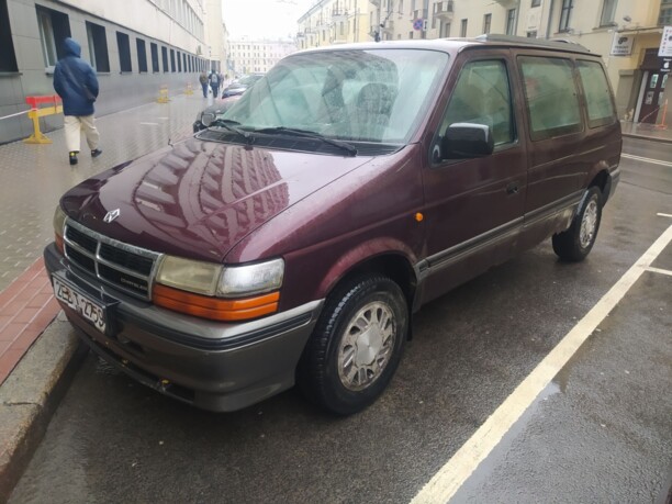 Chrysler Voyager II, 7 мест, 1994 г.