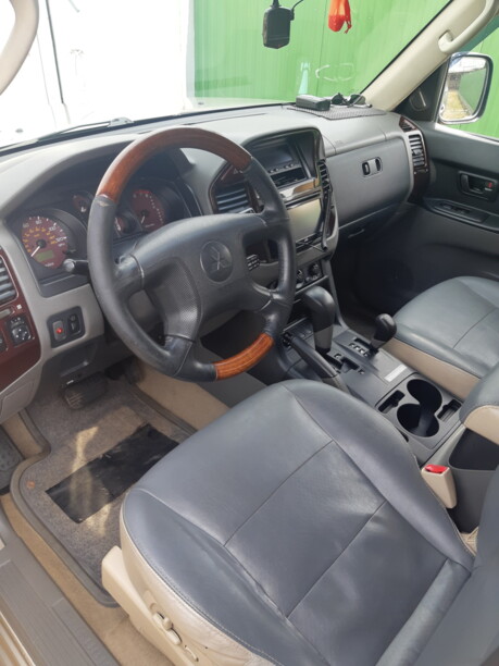 Mitsubishi Montero III, 2000 г.
