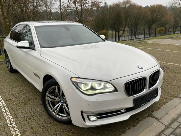 BMW 7 серия F02 (Long) · Рестайлинг, 2012 г.