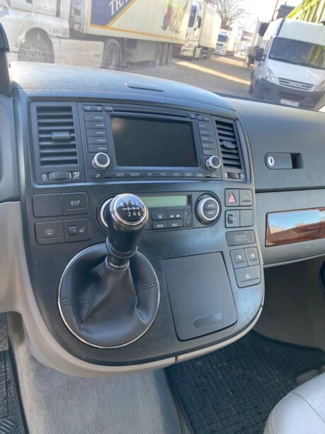 Volkswagen Multivan T5, 2005 г.