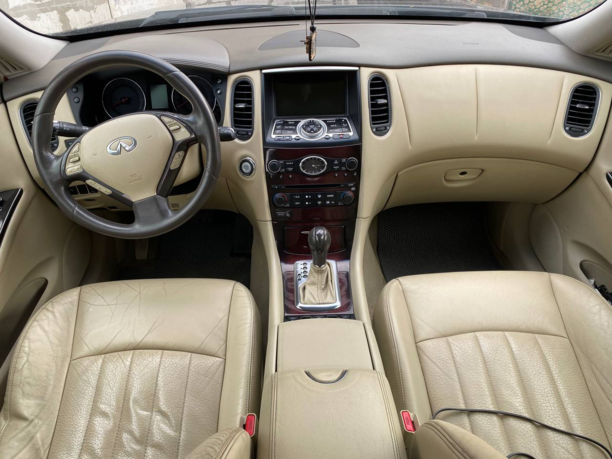 Infiniti EX, 2009 г.