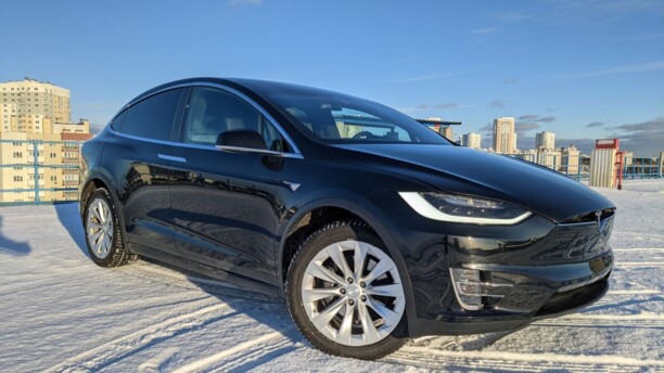 Tesla Model X, 7 мест, 2018 г.
