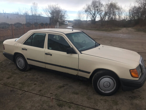Mercedes-Benz E-Класс W124, S124, C124, A124, 1987 г.