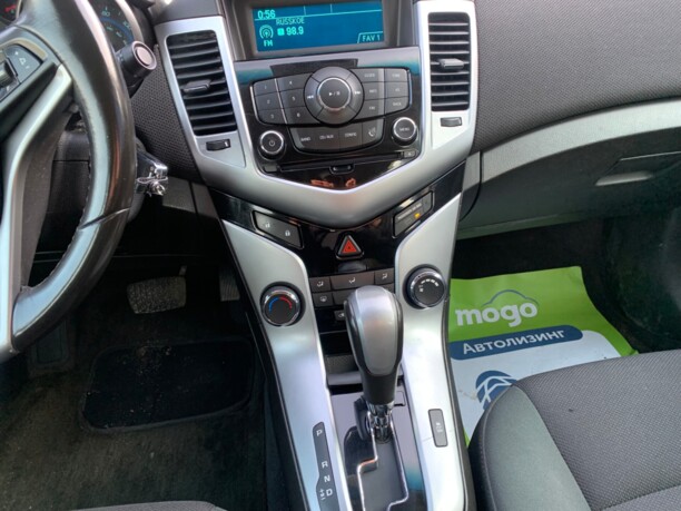 Chevrolet Cruze J300, 2011 г.