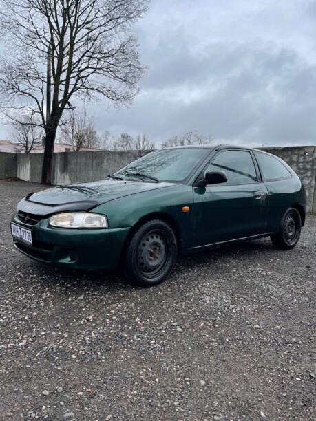 Mitsubishi Colt V, 1999 г.