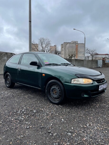 Mitsubishi Colt V, 1999 г.