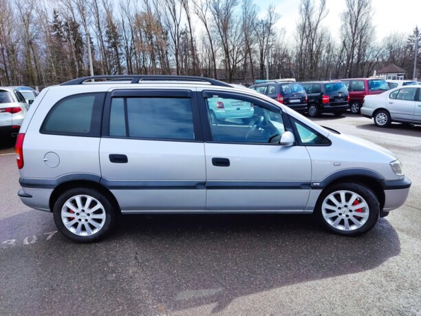 Opel Zafira A, 7 мест, 1999 г.