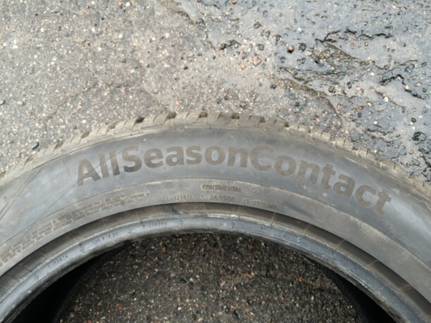 Легковые шины Continental AllSeasonContact 255/50 R19 2 шт.