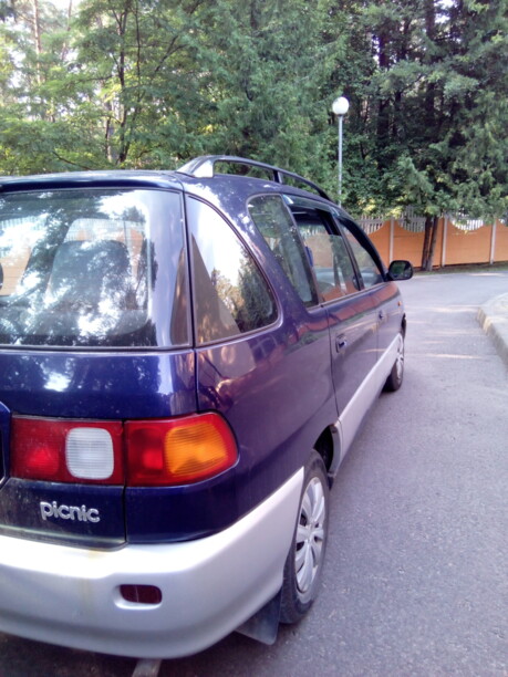 Toyota Picnic, 7 мест, 1997 г.