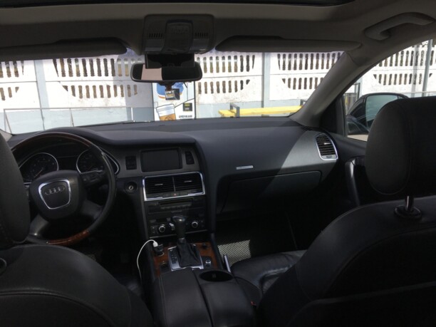 Audi Q7 4L, 7 мест, 2007 г.