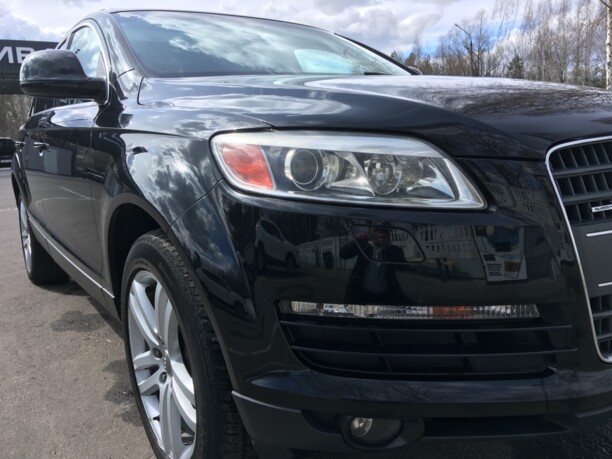 Audi Q7 4L, 7 мест, 2007 г.