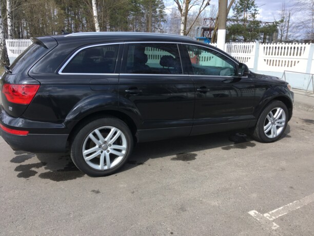 Audi Q7 4L, 7 мест, 2007 г.