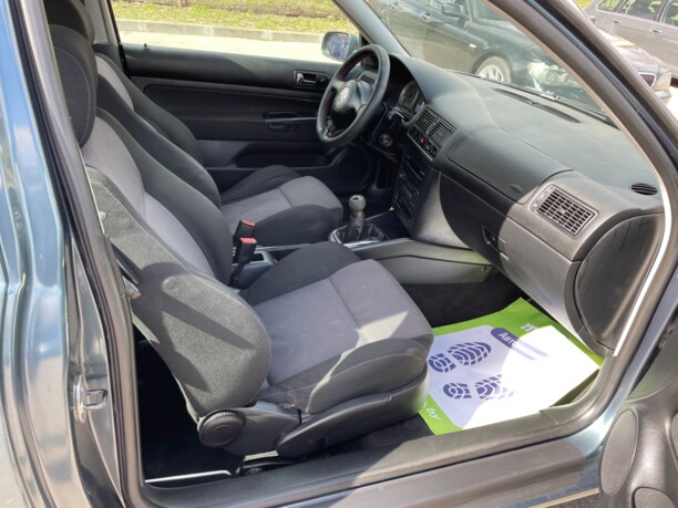 Volkswagen Golf IV, 2002 г.