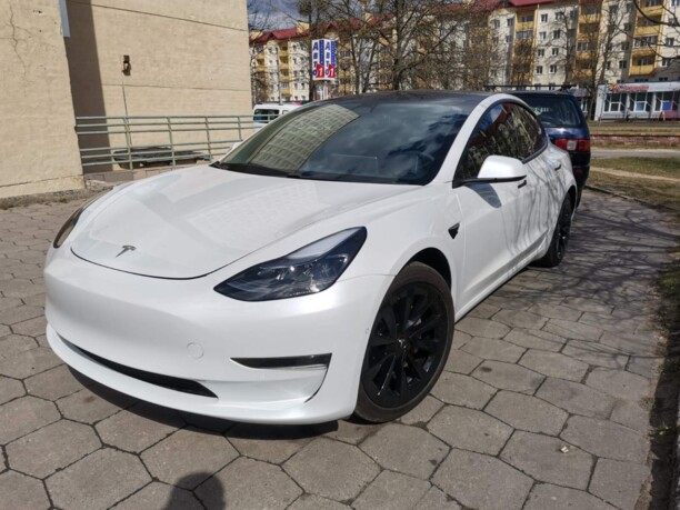 Tesla Model 3, 2021 г.