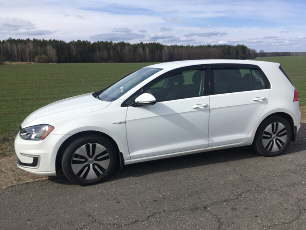 Volkswagen e-Golf VII, 2016 г.