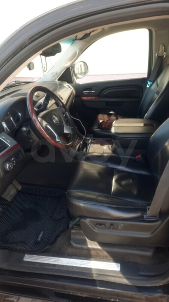 Cadillac Escalade III, 7 мест, 2011 г.