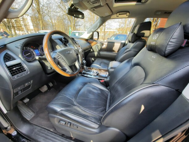 Infiniti QX56 II, 7 мест, 2013 г.