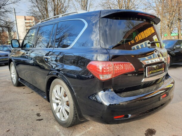 Infiniti QX56 II, 7 мест, 2013 г.