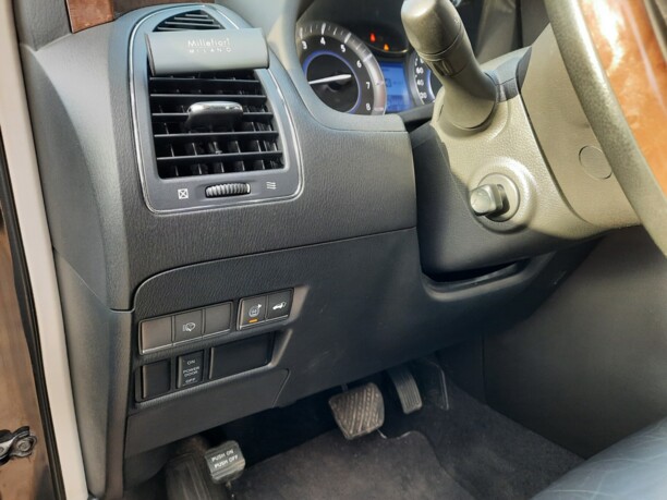 Infiniti QX56 II, 7 мест, 2013 г.