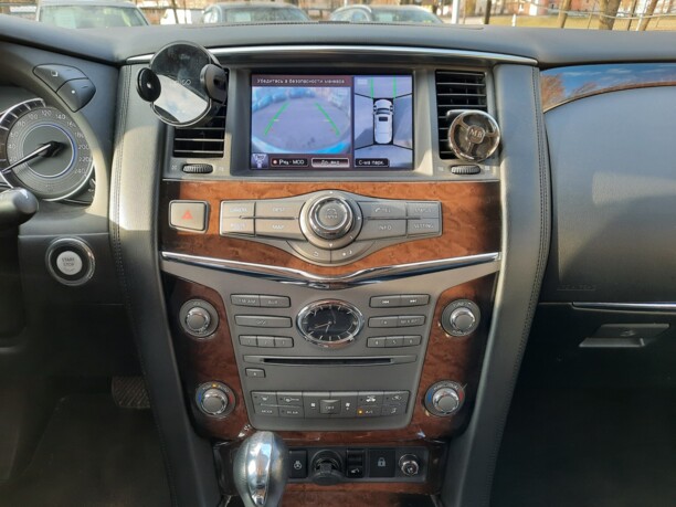 Infiniti QX56 II, 7 мест, 2013 г.