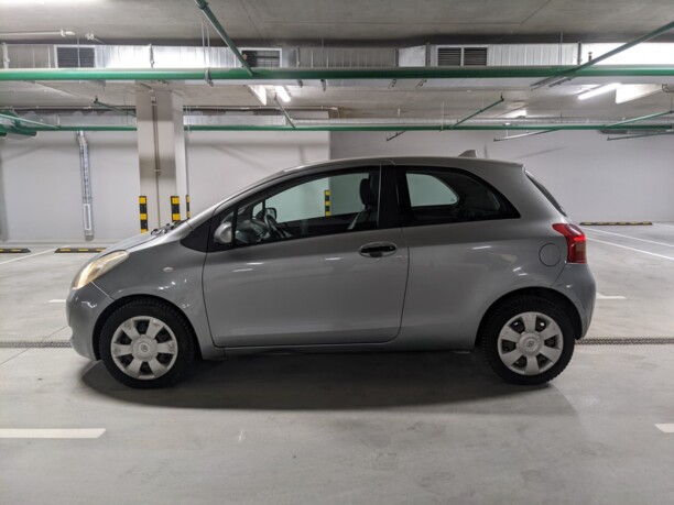 Toyota Yaris II (XP9), 2006 г.