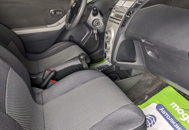 Toyota Yaris II (XP9), 2006 г.