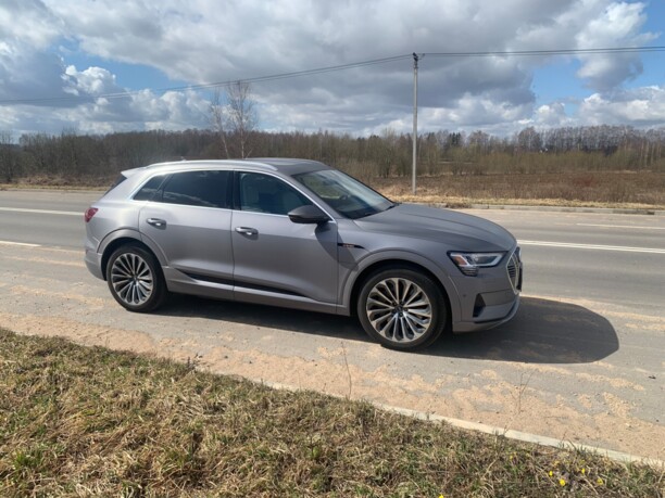 Audi e-tron, 2019 г.