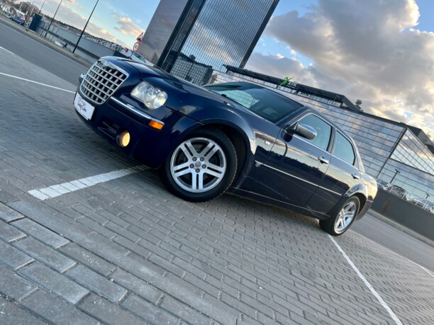Chrysler 300С I, 2005 г.