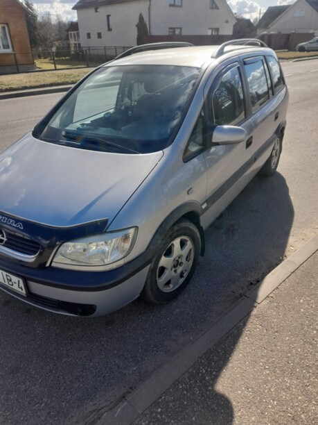 Opel Zafira A, 7 мест, 2000 г.
