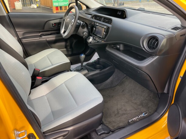 Toyota Prius C I · Рестайлинг, 2015 г.