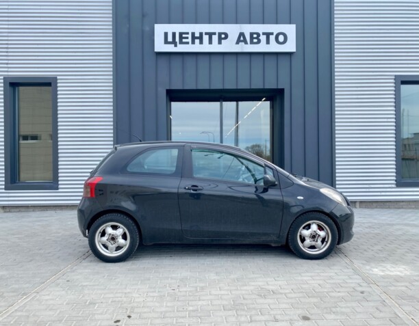 Toyota Yaris II (XP9), 2008 г.