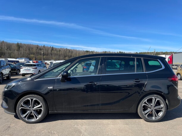 Opel Zafira C · Рестайлинг, 7 мест, 2017 г.