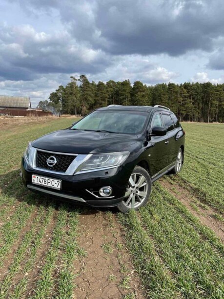 Nissan Pathfinder R52, 7 мест, 2015 г.
