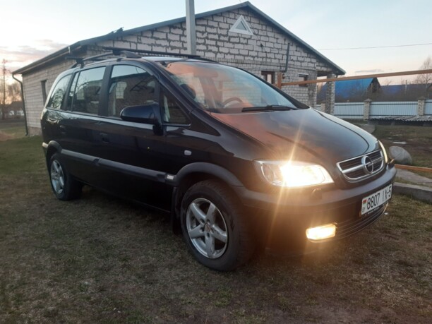 Opel Zafira A, 7 мест, 2003 г.