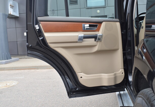 Land Rover Discovery IV · Рестайлинг, 2014 г.