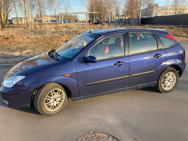 Ford Focus I · Рестайлинг, 2001 г.
